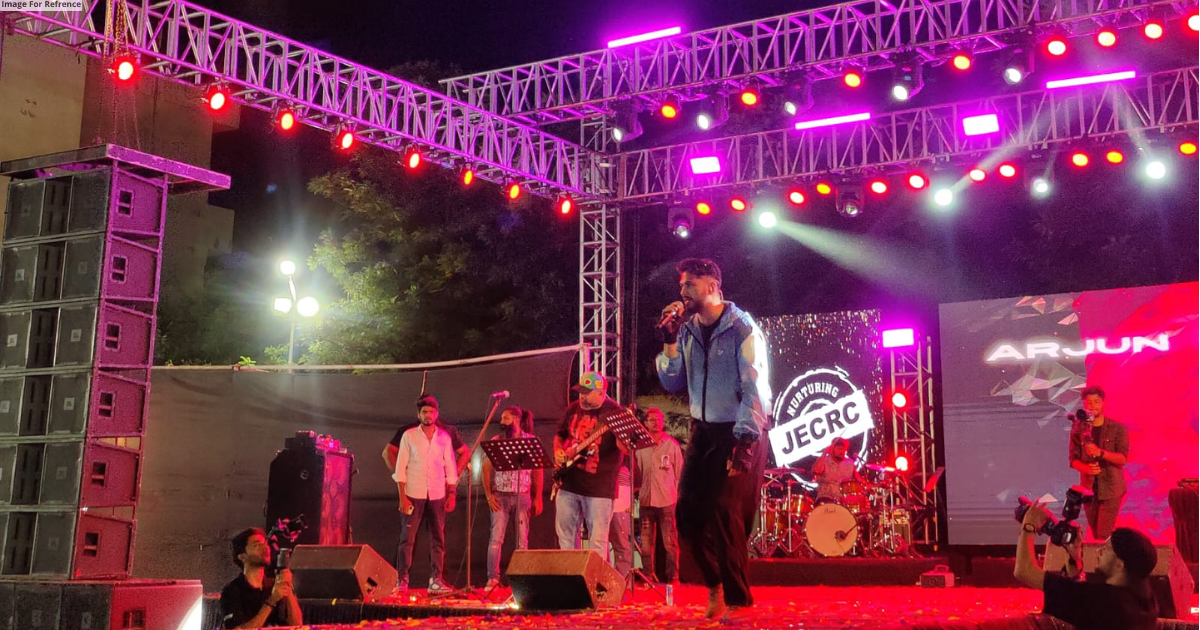 8000+ students grooved on the beats of Arjun Kanungo at JECRC Renaissance 2023
